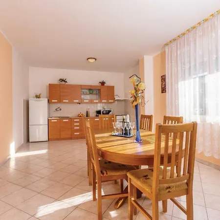 Apartment Three-bedroom In *