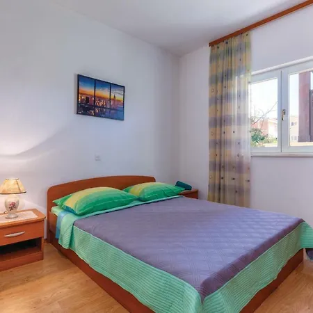 Three-bedroom In * Split